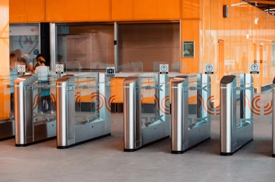 How an Infrared Sensor Filter Helps Outdoor Smart Gate Sensors Reduce Sunlight Interference